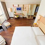 Bonnox Boardinghouse & Hotel