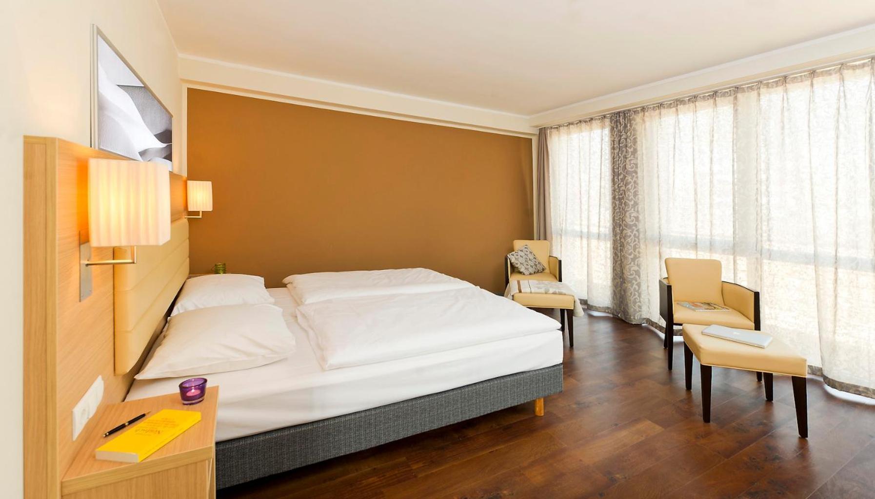 Bonnox Boardinghouse &